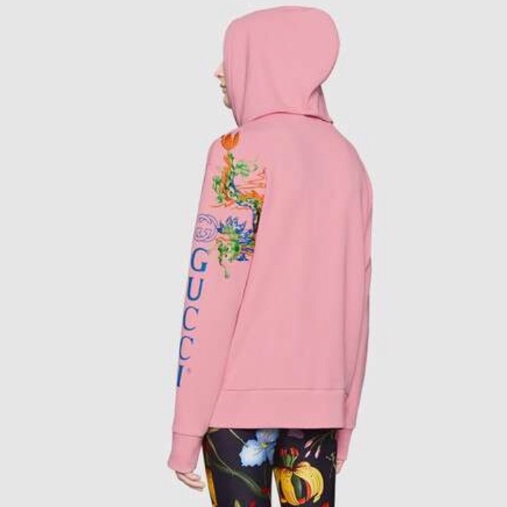 ⭐️HP⭐️NWT Authentic Gucci logo with dragon